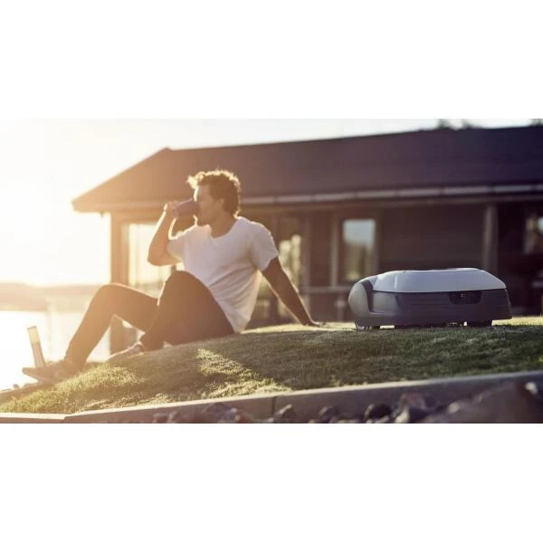 Robotmaaier CRAMER RM1000 Tot 1000 M² 2 Robotmaaier CRAMER RM1000 Tot 1000 M² - Afbeelding 2